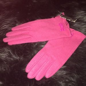 Wool Blend Pink Gloves with Bow